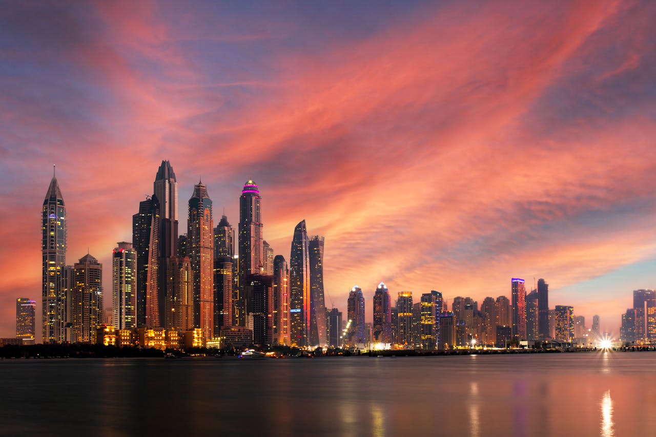 Buy Property in Dubai: 5 Neighborhoods That Match Your Investment Goal
